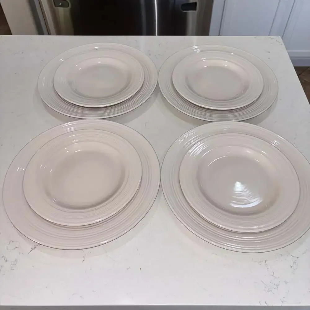 Thomson Pottery SPHERE White Ribbed Rim 4 Dinner and 4 Salad Plates